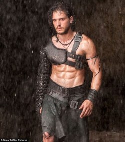 boxofficebrickhouse:  Kit Harington  Followâž¡ï¸