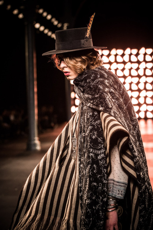 hermenparis:  Saint Laurent x Hedi Slimane (my everything)