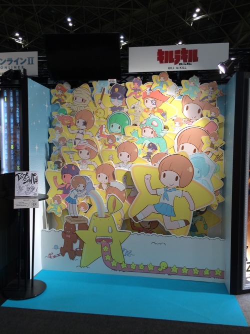twitterjoeyjones:  キルラキルブース、シュールすぎたw 