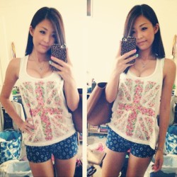 realasianbabes:  She’s so cute @littlesecrethelper