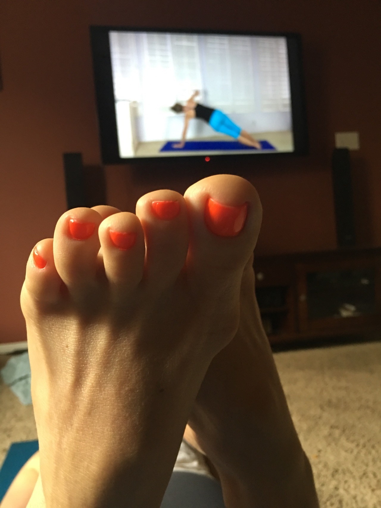 gatzobatzov:  yoga time …