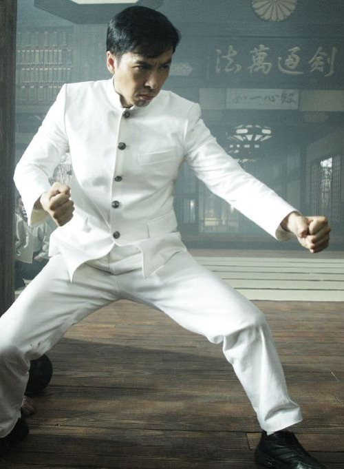 feiyueshoescanada:Kung Fu master— Donnie Yen, who always performs with a brave image on screen.feiyue shoes canada—  A pair of fantastic kung fu shoes. He is very light and comfortable. I hope you will like it.  IPNICEEE