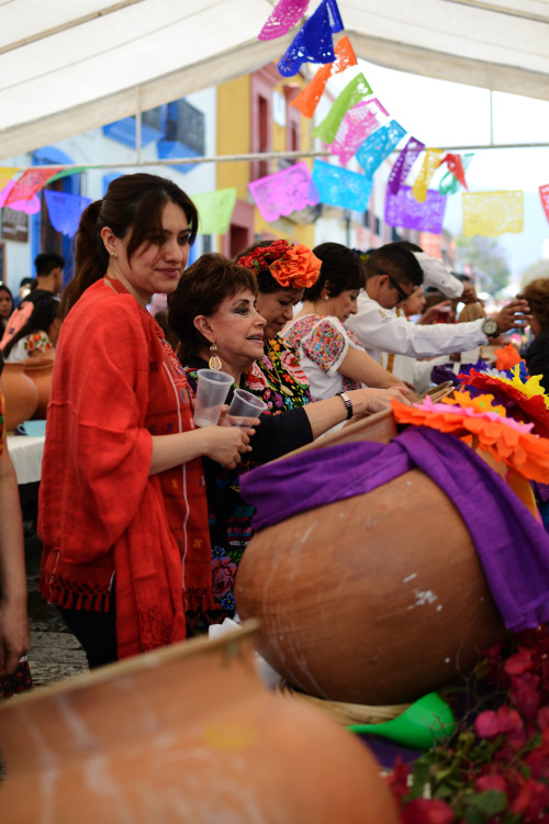 La SamaritanaOaxaca, Oaxaca, Mexico, March 2016.© 2016 Giulia Caleca. All rights reserved.