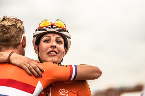 teamgiantshimano:  The dutch women in Ponferrada yesterday.