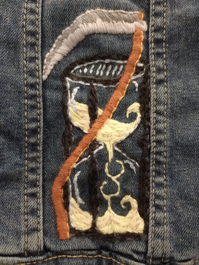 arkodianart:arkodian:I wanted to get into embroidery last year and of course the first project that popped into my head was a massive one. So here’s the masterpost for the Discworld jacket I’m currently working on. The plan is to have at least