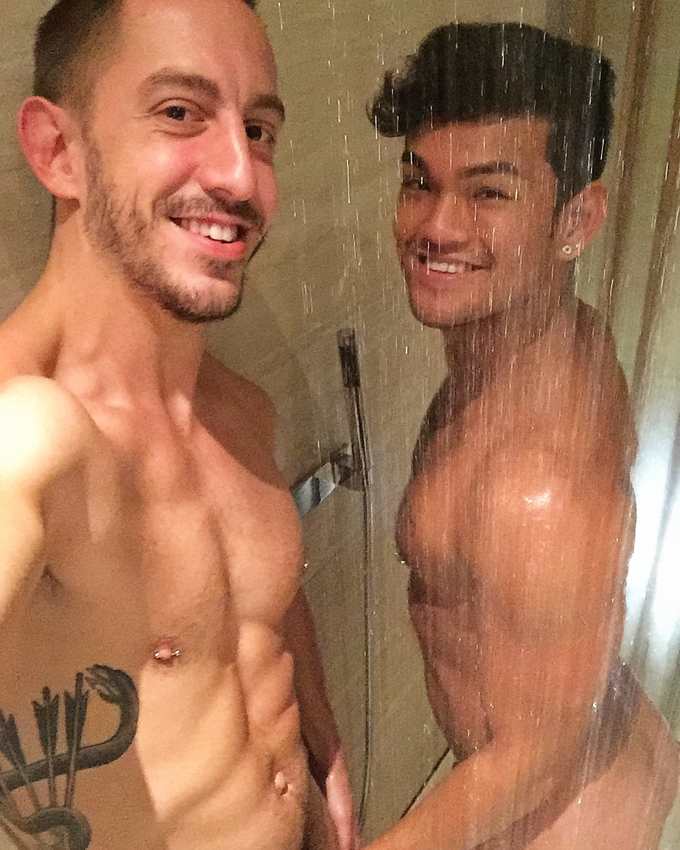 elilewisonline:  BRYAN COLE and I had some fun in the shower at Cathay Pacific’s