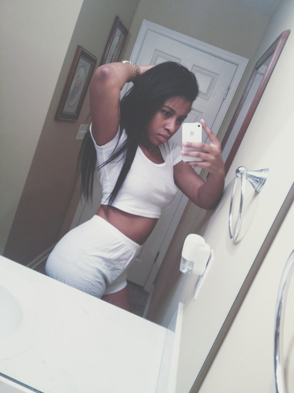 chankillsyou:  chankillsyou.tumblr.com 