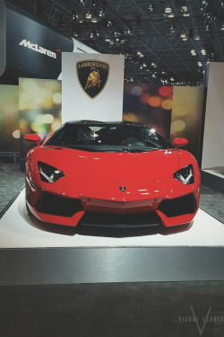 Visualechoess:  ‘Red Devil’ - Lamborghini Aventador