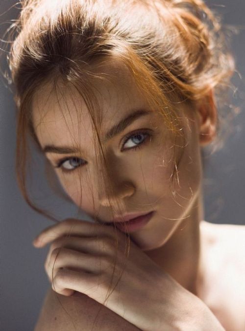 I’ve been obsessed with these stunning portraits of Anastasiya Kurylo taken by Tina Picard for