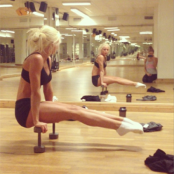 fitbeasts:  Gym girls
