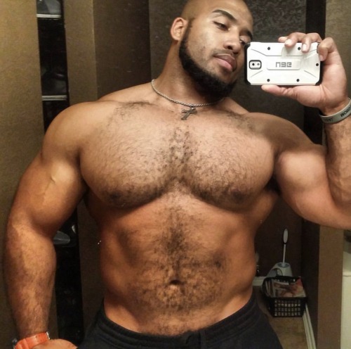 Porn blk01234:     Big Chest         Reblog photos