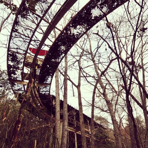 instagram:Exploring Japan’s Modern Ruins with @neji_maki_dori For more photos from abandoned sites