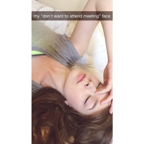 rickjamesbitch:  six selfies, nominated by my own vain ass  Someone’s pretty!  :D