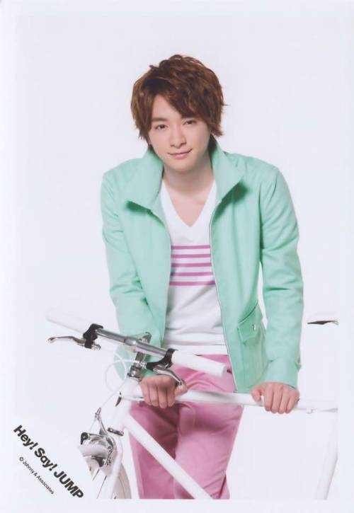 chibimochu:  nyaaanyaaanatsumi:  Chinen posts incoming!!  start of with this~ ww お誕生日おめでとう、このかわいいな人 