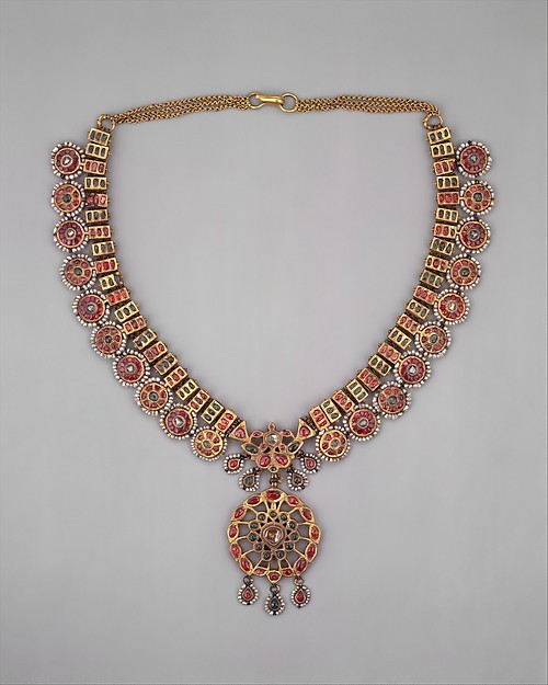 mughalshit:NecklaceIndia (Punjab or Rajasthan), Mughal, 18th - 19th centuryGold, precious and semi-p