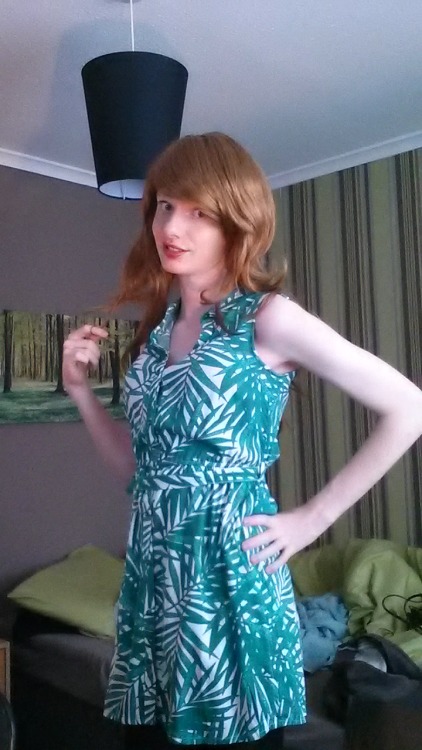 juleswoo:  hazelnuttrappuccino:  I’M BACK, and with a cool dress! It’ll have people eati