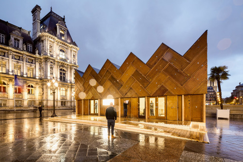 PAVILLON CIRCULAIRE / Encore HeureuxSingular and modest, the Circular Pavilion is certainly not roun