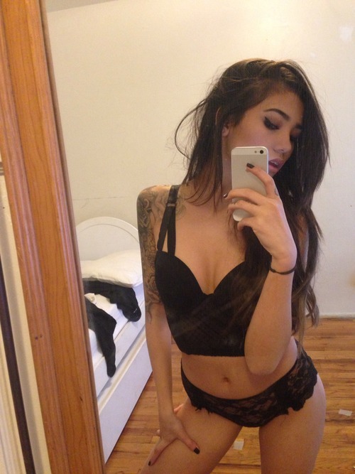 catfishs:  http://xcaaaamila.tumblr.com/ 