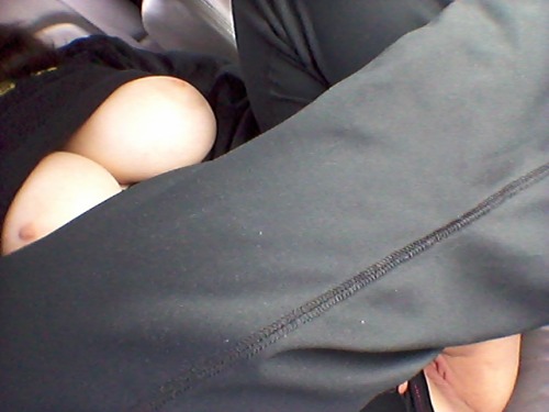 acidkittiegoddess:  hardcoretitties:  acidkittiegoddess:  More down town public play ;) ♥♥♥♥  Damn thats fucken sexy  Unf ♥♥♥aim to please
