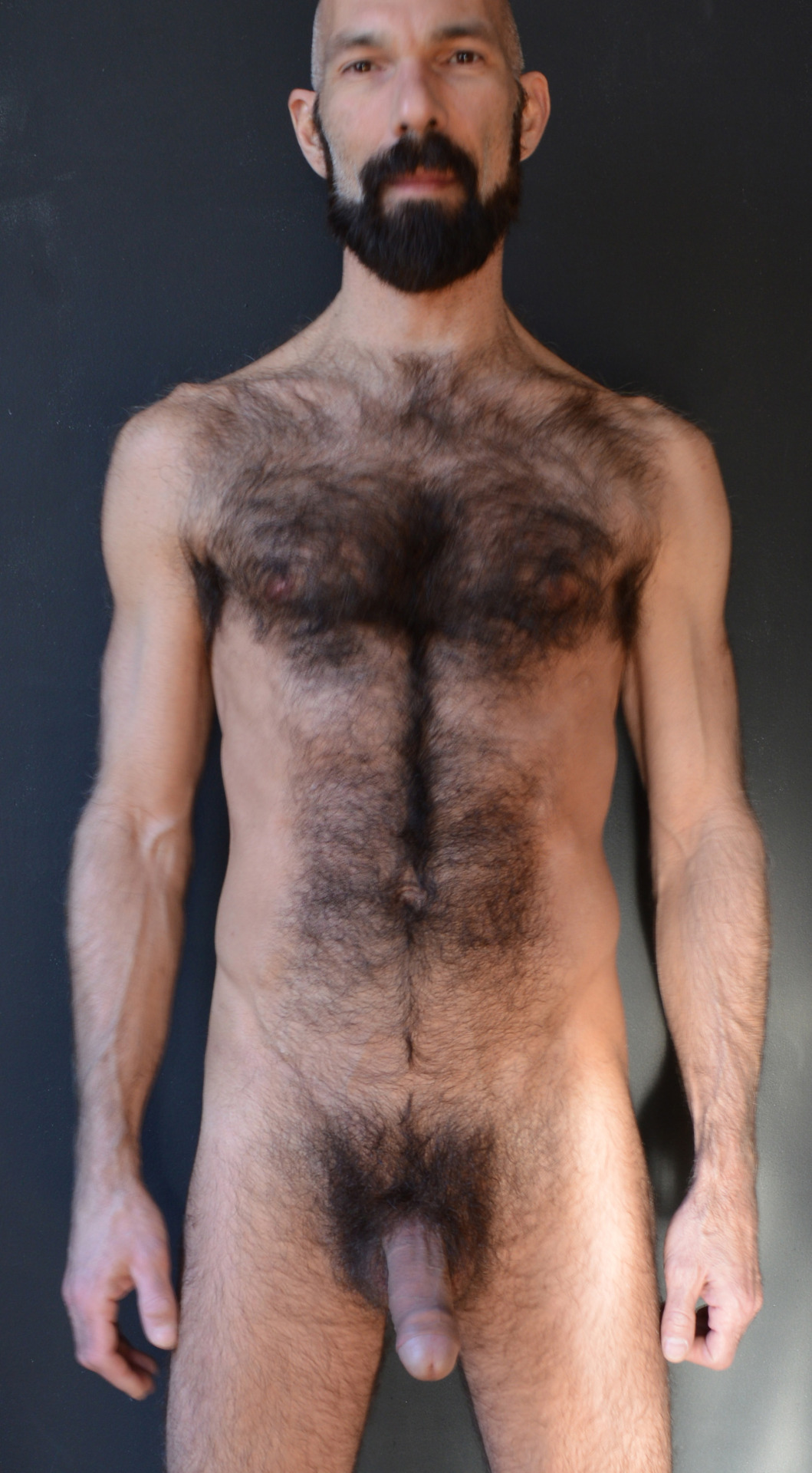 hornyedward:  hornymonkeys makes me horny