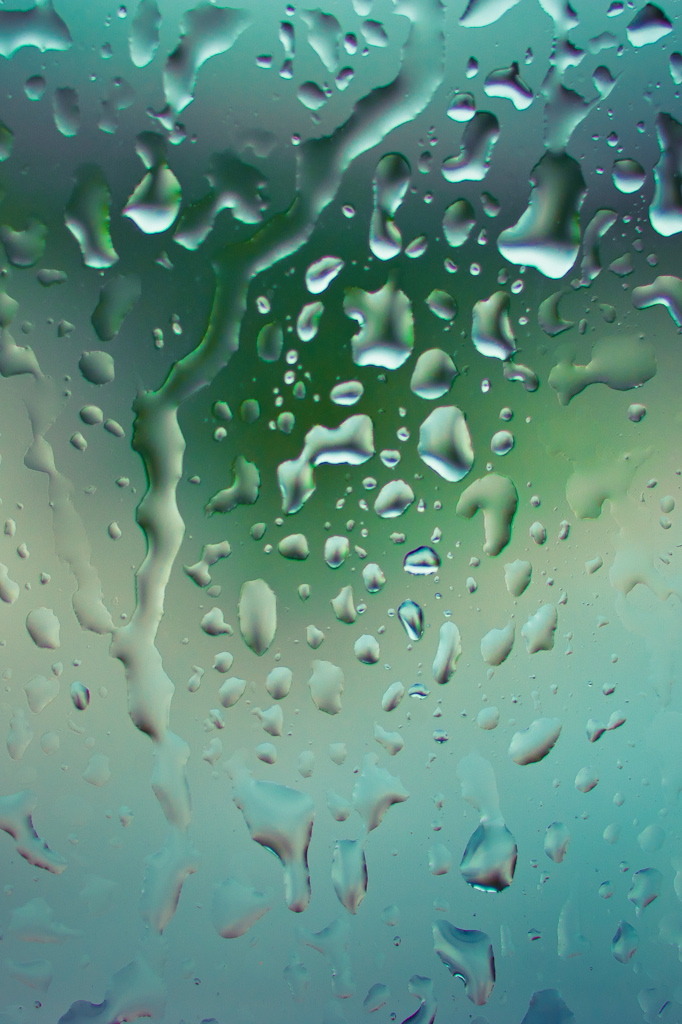 r2&ndash;d2:  Rain Texture 