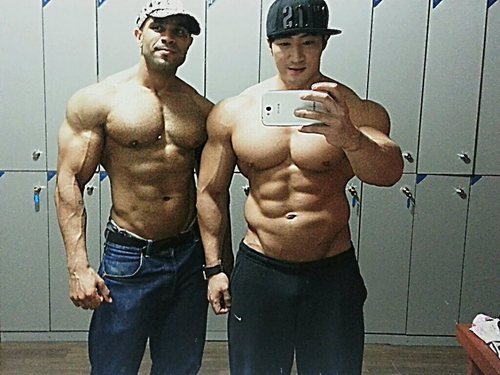 xcomp:  Random Hotness! (The two at the top and the two at the bottom = woof!)