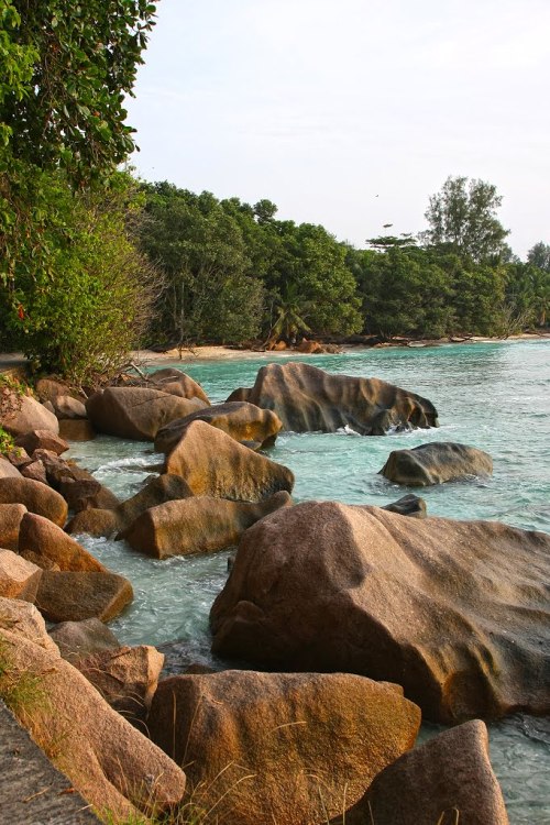 Anse Source d'Argent beach, La Digue / Seychelles (by Kazaniya КириллКа).