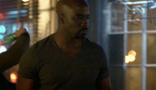 buzzfeedgeeky: Luke Cage is so done with your shit (ﾉ´ヮ´)ﾉ*:･ﾟ✧ Bonus: