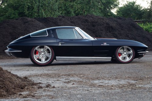 itsbrucemclaren:speedxtreme:1963 Chevrolet Corvette Sting Ray Split-Window Custom CoupeShip!