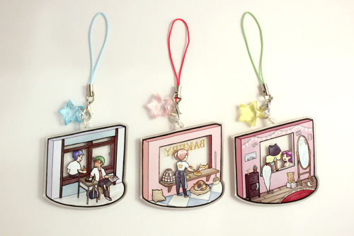 ayesselle: I finally had time to take some good photos of my window charms so I can make a proper po