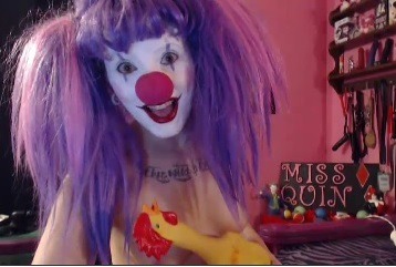 thatmissquin:  Happy #SexClownSundaycheck out my clown porn http://clips4sale.com/store/56029 