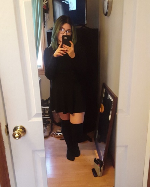 theyuuvs:Haven’t posted a selfie thing in a while. Not that anyone cares