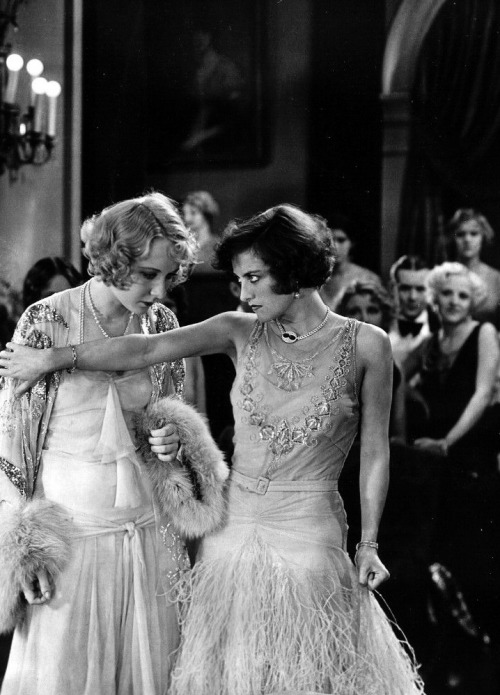 silent–era: Gwen Lee and Joan Crawford in Untamed (1929) 