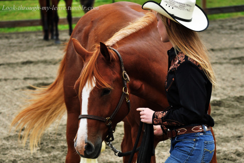 look-through-my-lense:  I love this shot.  I’m not really sure why, but I do. Fall ‘12 