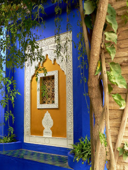 visitheworld:  Le Jardin Majorelle, Marrakech, Morocco (by chrisflyer).
