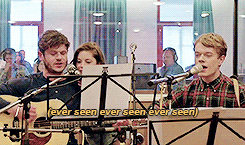 halosydnes: House Bolton sing for Red Nose Day (x)