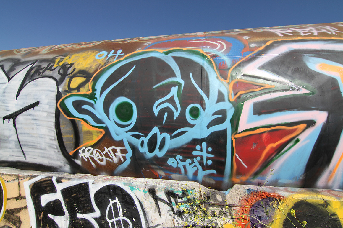 dntty:  streetartsf:  Oh My! Pfel. Photography by Nite Owl. West Oakland, CA  ofel