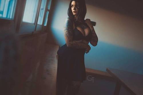 Pic by @giuseppeterrusoShot at my home ♡ #inkedgirls #inked #suicidegirls #suicidegirlsitaly #tatt