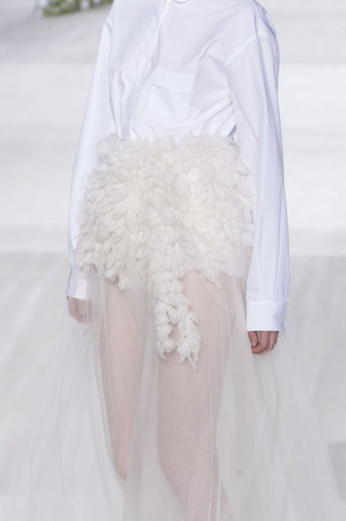 oncethingslookup: Giambattista Valli Fall 2014 Couture