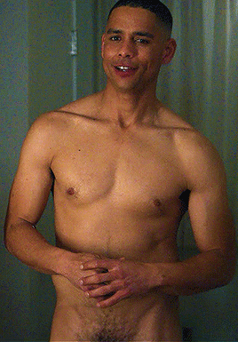lovemedown:  CHARLIE BARNETTSpecial (2x01)
