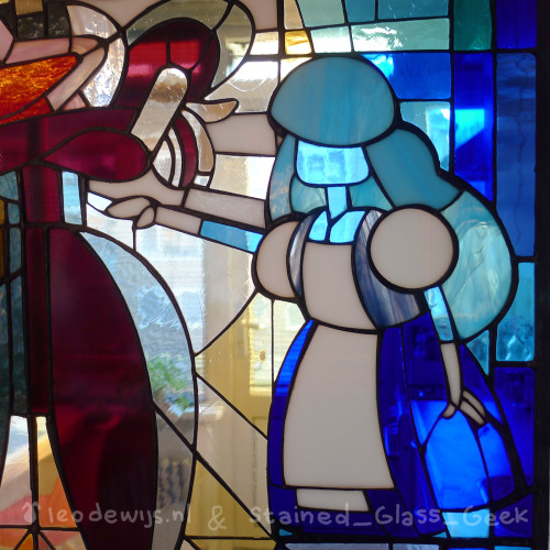 leodewijs: I made a SU inspired stained-glass design and collaborated with @stainedglassgeek wh