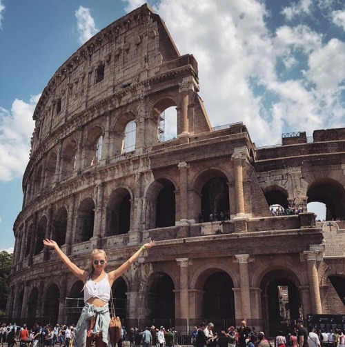 janothar:attackoftheskydancers:colosseumrome:The #Colosseum only took 10 years to build starting in 