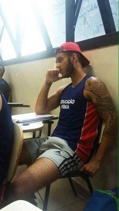 jockwholovesjocks:  How can someone focus in study…Yummm