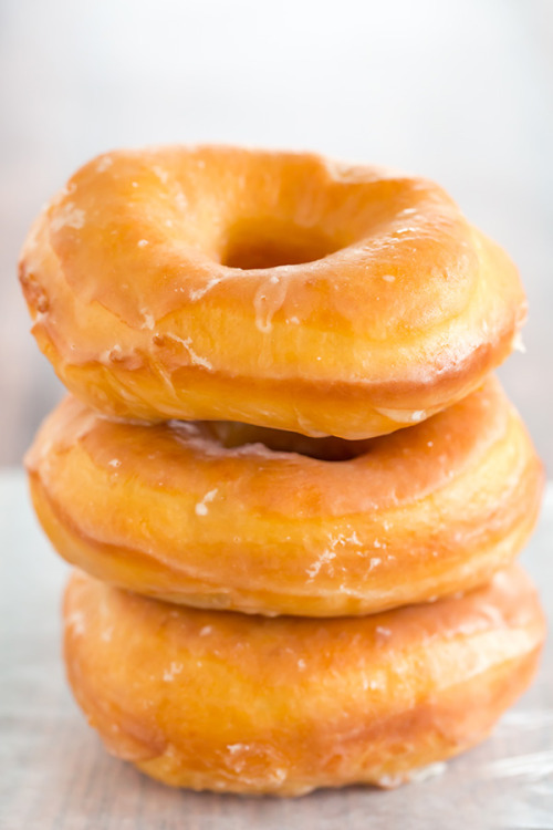 foodffs: Copycat Krispy Kreme Doughnuts Really nice recipes. Every hour. Show me what you cooked!