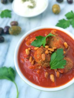 foodffs:  SLOW COOKER LEBANESE MEATBALLS