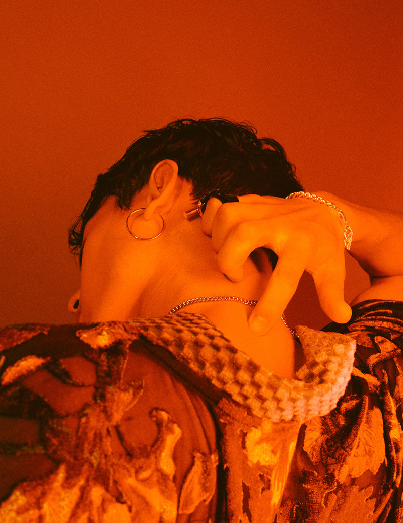 fagunt:   Six sense featuring Eojin Joo  photographed by Hyunwoo Min and styled