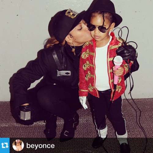 I cannot with all this #Halloween cuteness #blublu // Repost from @beyonce with @repostapp Janet an