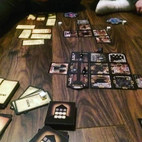 Betrayal at the House on the Hill #boardgames #boardgame #betrayalathouseonthehill #betrayal #gaming