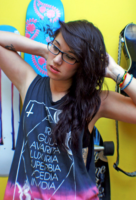 lesbianswholooklikeumlesbians:  Haven’t submitted in awhile. I’m Steph, 24, and
