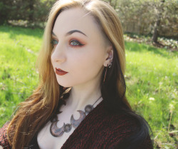 sludgeberry:  sun &amp; snakes, these are a few of my favorite things  necklace by @wolftea :) i’m obsessed with it 